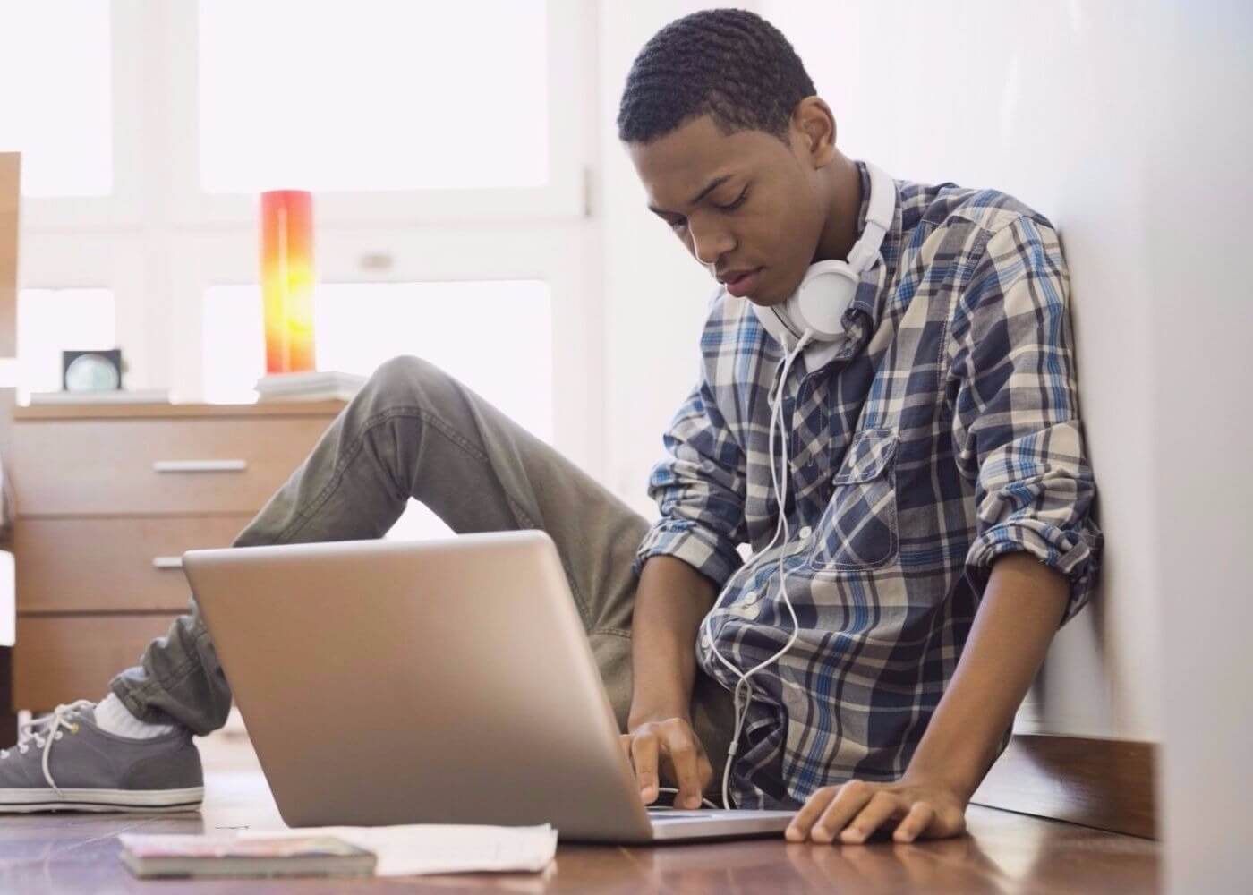 How to get your screen-sucking teenager to listen to you 